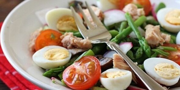 salata de legume cu oua pentru slabit