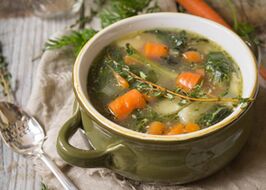 Meniul de dietă după îndepărtarea vezicii biliare include supe de legume